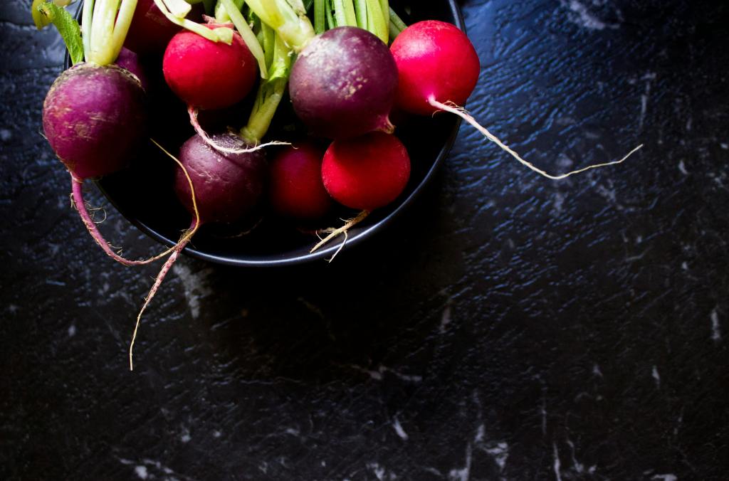 Quick Pickled Radishes: A Winter Garden Delight