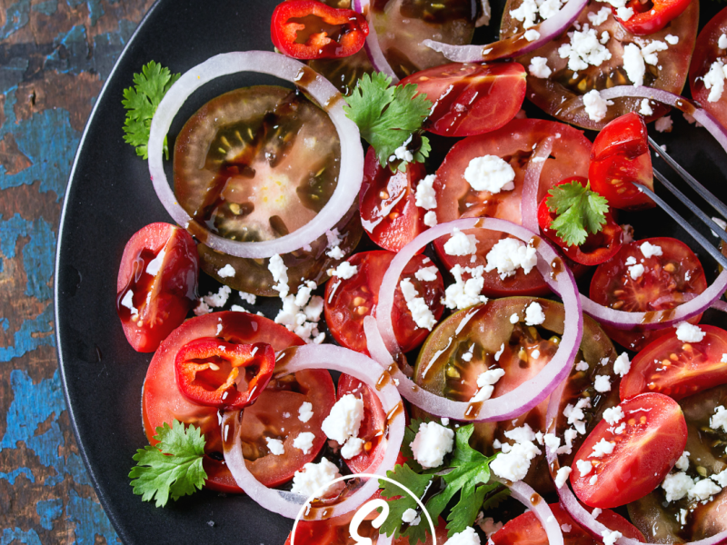 Simple Spanish Tomato and Onion Salad Recipe